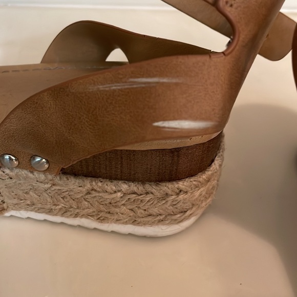 Soda brand espadrilles..in good used condition - Picture 3 of 5